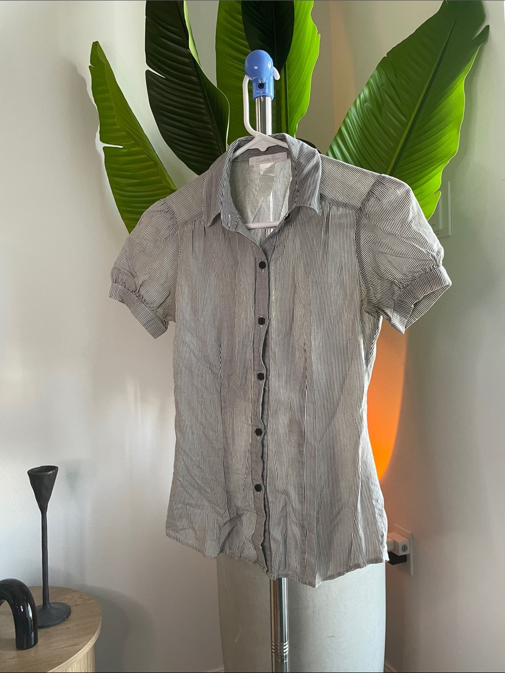 Charlotte Russe Gray Pinstripe Short-Sleeve Button-Down Shirt